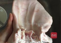 卤猪耳朵的做法图解1