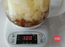 桃胶蔓越莓银耳羹的做法图解5