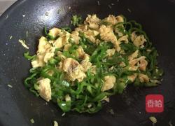 青椒炒鸡蛋的做法图解10