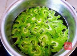 凉拌苦瓜的做法图解6