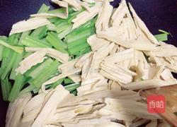 腐竹炒芹菜的做法图解3