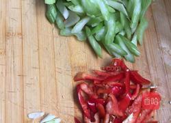 海米拌西芹的做法图解1