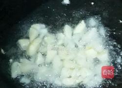 角瓜炒火腿肠的做法图解3