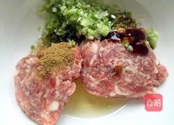 猪肉青椒馅饺子的做法图解7