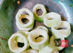 油炸茄盒的做法图解3