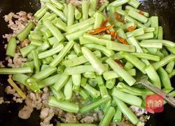 肉末炒刀豆的做法图解4