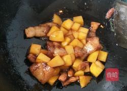 土豆烧肉的做法图解5