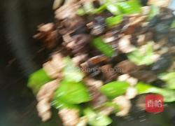 木耳炒肉片的做法图解8