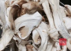 松茸鸡汤的做法图解3