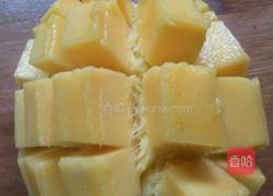 奶味芒果汁的做法图解2