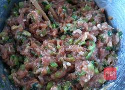 猪肉芹菜蒸饺的做法图解11