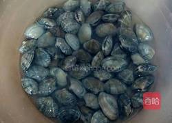 爆炒花蛤的做法图解1