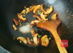 香菇鸡蛋面的做法图解3