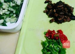 青瓜炒鸡丁的做法图解3