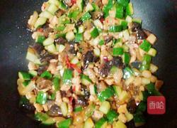 青瓜炒鸡丁的做法图解10