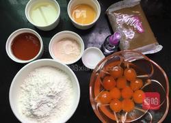 莲蓉蛋黄月饼的做法图解3