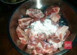 榨菜蒸排骨的做法图解1