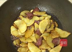 腊肉铁板烧土豆的做法图解9