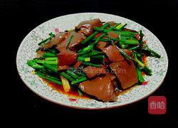 韭菜花炒鸭血的做法图解11