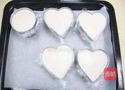 浪漫七夕粉嫩嫩的草莓慕斯蛋糕的做法图解21