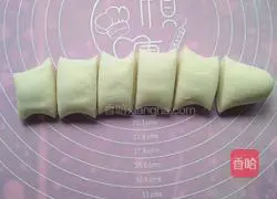 Illustration of how to make leek boxes 14