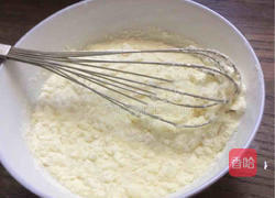 鲜奶冰淇淋的做法图解2