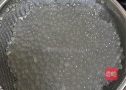 火龙果椰汁西米露的做法图解3