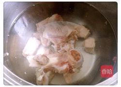 冬瓜薏米排骨汤的做法图解2
