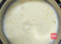 桃胶牛奶炖蛋的做法图解2