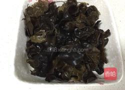 凉拌木耳的做法图解3