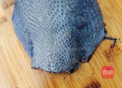 黑豆乌鸡汤的做法图解1