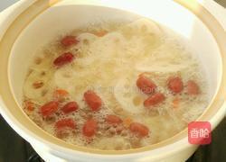 银耳莲藕红枣羹的做法图解7