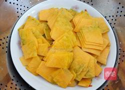 双色玫瑰花的做法图解2