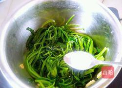 蒜香菠菜的做法图解10