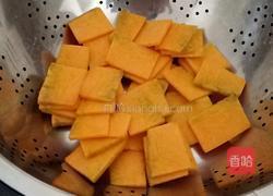 向日葵包子的做法图解2