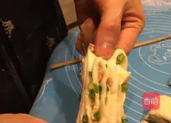 Illustration of how to make butter rolls 16