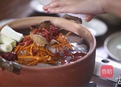 清 虫草煲鸡的做法图解2