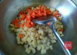 咖喱土豆盖饭的做法图解3