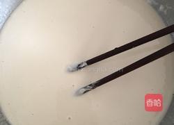 鸡蛋饼(早餐)的做法图解1