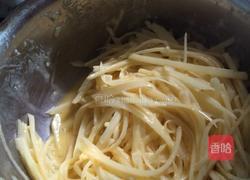 香煎土豆丝饼的做法图解3