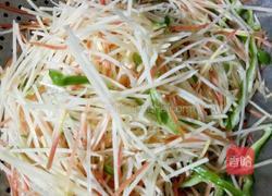 青椒炒土豆丝的做法图解3