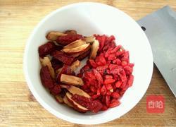 筒子骨汤的做法图解3