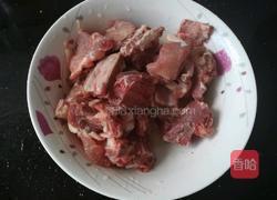 茄汁排骨的做法图解1