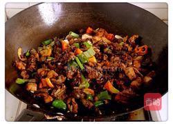 炒辣子鸡的做法图解9