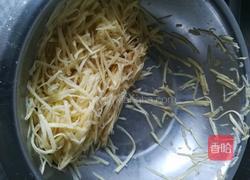 土豆丝太阳煎蛋的做法图解2