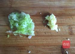 水饺-猪肉芹菜胡萝卜馅儿的做法图解3