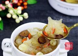 银耳莲子百合汤的做法图解14