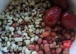 红豆薏米汤的做法图解1