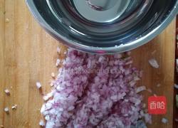 猪肉洋葱冬瓜灌汤小笼包的做法图解5