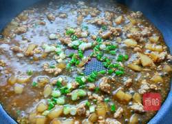 洋葱炒意面的做法图解3